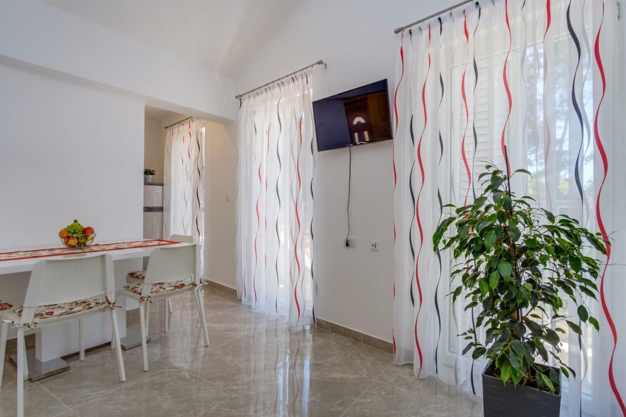 Apartmani Beatrice Mali Lošinj Εξωτερικό φωτογραφία
